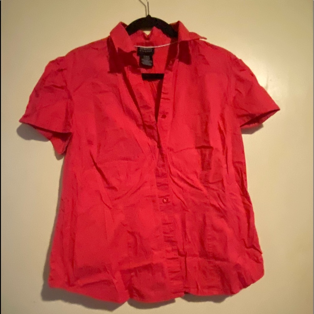 Women’s button up blouse